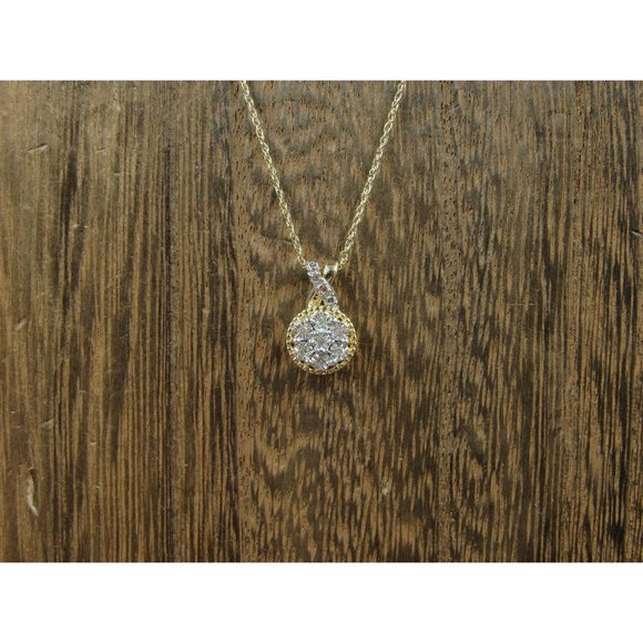 Jewelry - 18" Sterling Silver Simple Diamond Chip Gold Plated Pendant Necklace Vintage